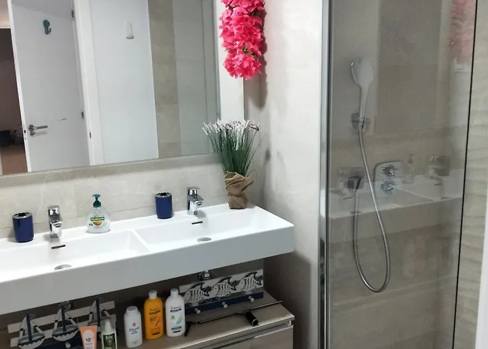 Tranquil Sea Breeze *