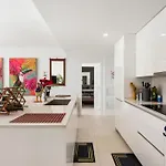 Tranquil Sea Breeze Апартаменти Естепона