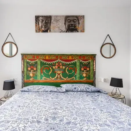 Tranquil Sea Breeze Εστεπόνα