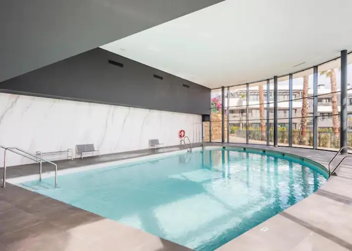 Tranquil Sea Breeze Эстепона