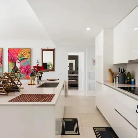 Tranquil Sea Breeze Apartament Estepona